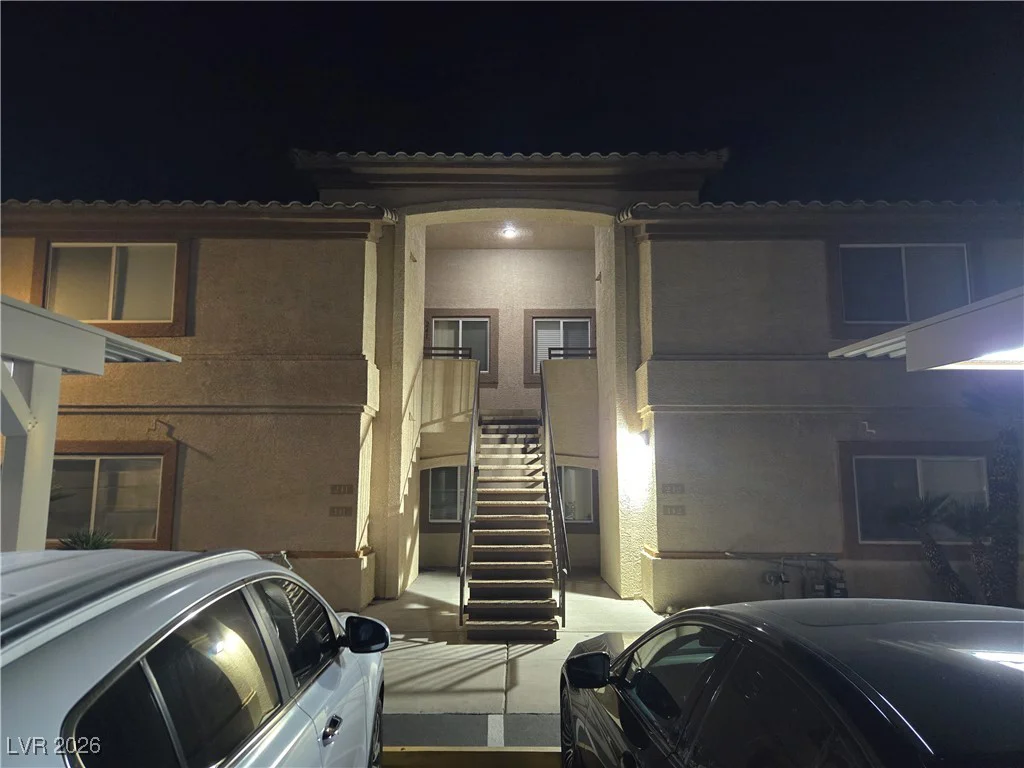 8725 Flamingo, Las Vegas, NV 89147