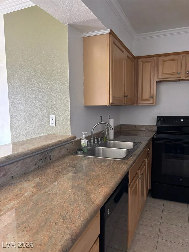 3930 University Center, Las Vegas, NV 89119