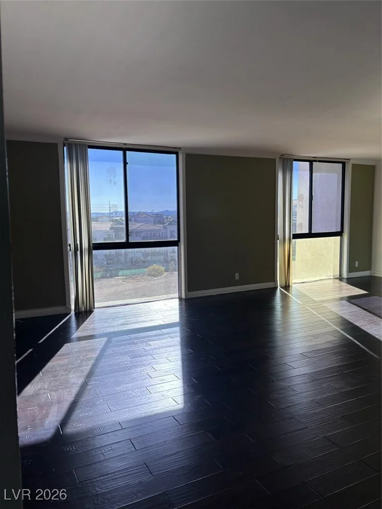 3930 University Center, Las Vegas, NV 89119