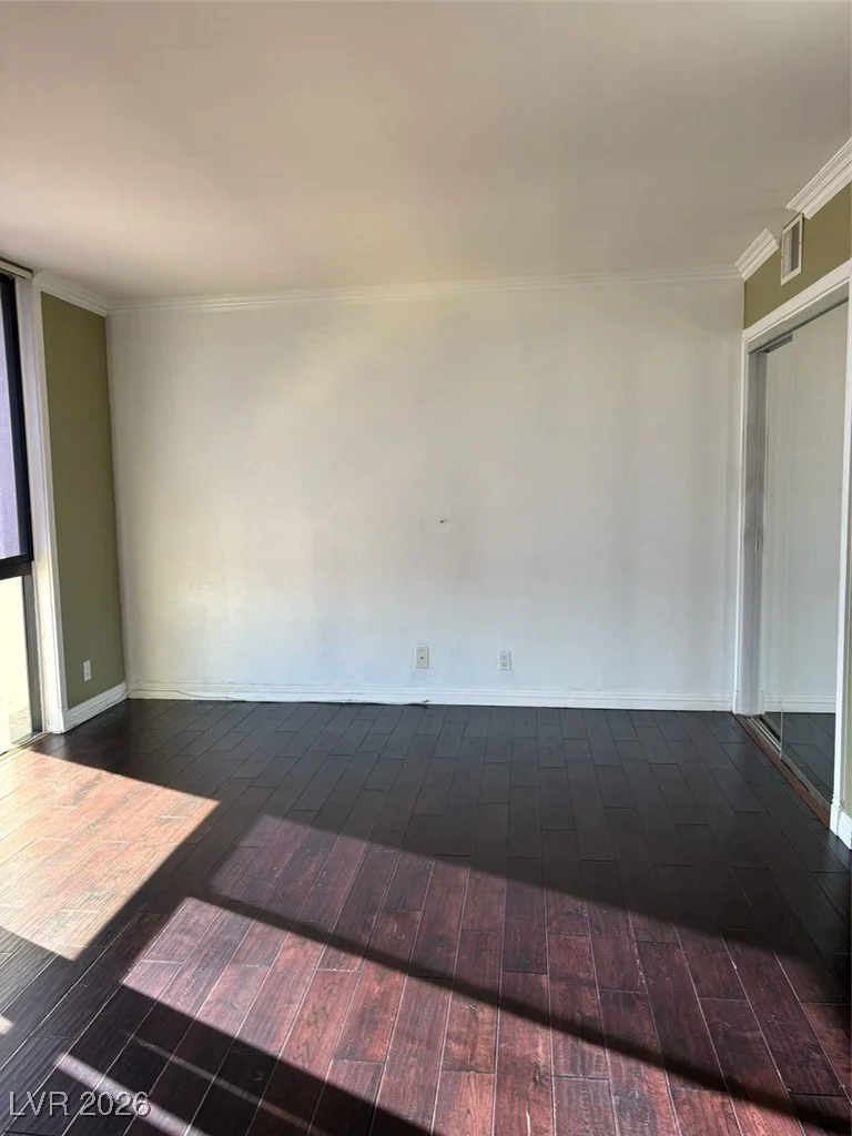 3930 University Center, Las Vegas, NV 89119