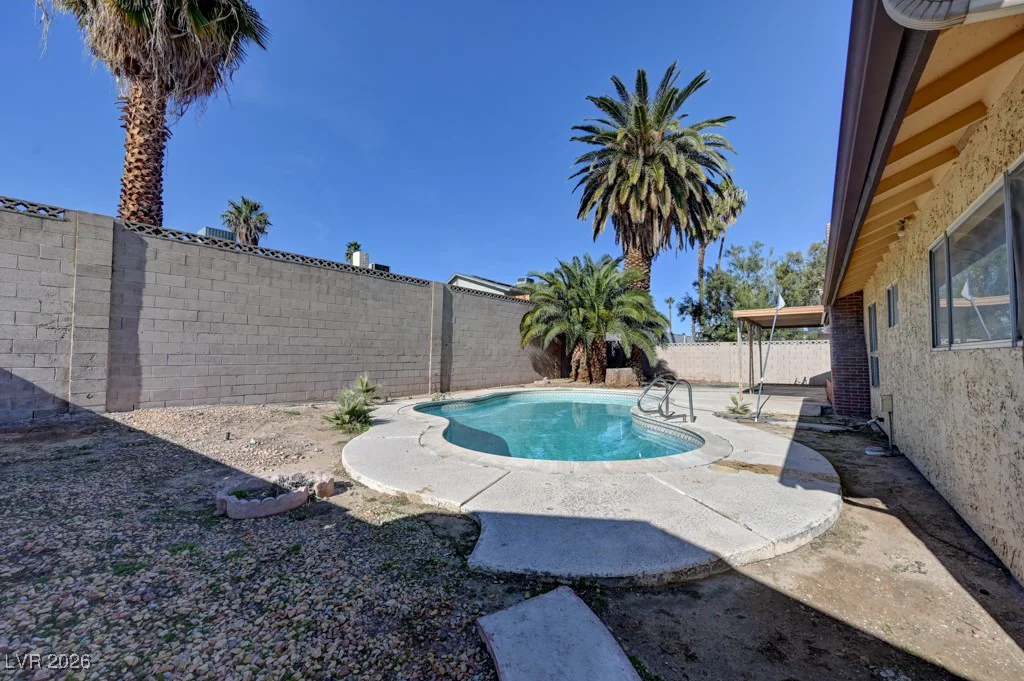 4329 Salamanca, Las Vegas, NV 89121