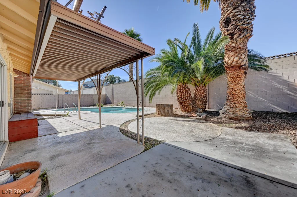 4329 Salamanca, Las Vegas, NV 89121