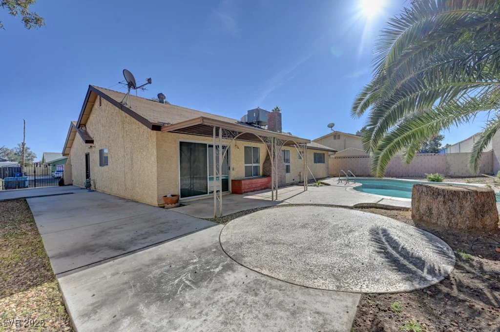 4329 Salamanca, Las Vegas, NV 89121