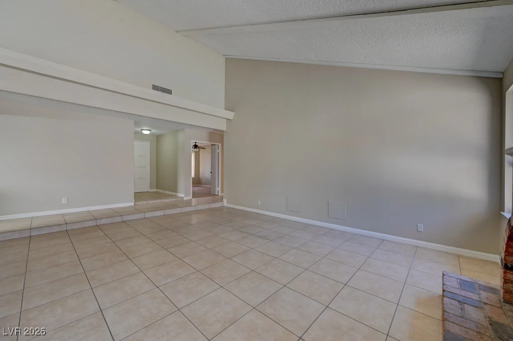 4329 Salamanca, Las Vegas, NV 89121