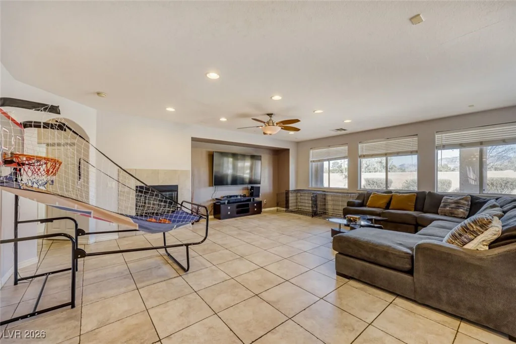 6320 Thunder Blitz, Las Vegas, NV 89131