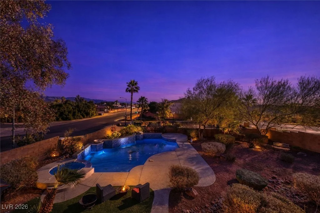 6320 Thunder Blitz, Las Vegas, NV 89131