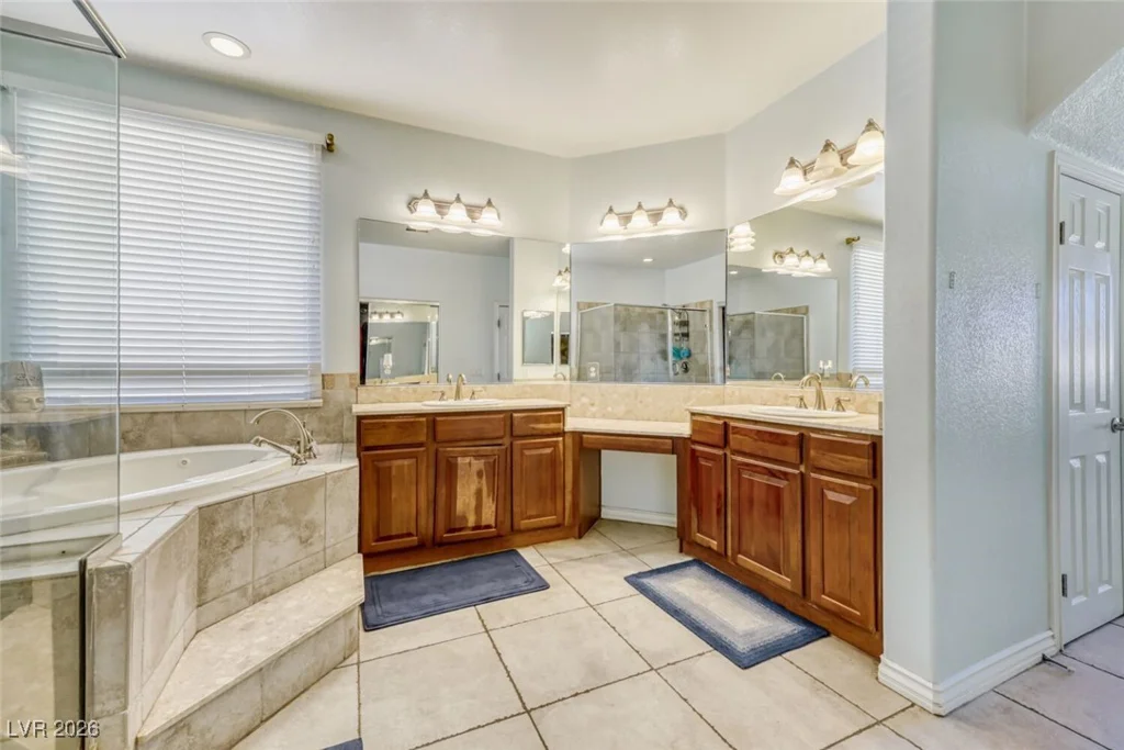 6320 Thunder Blitz, Las Vegas, NV 89131