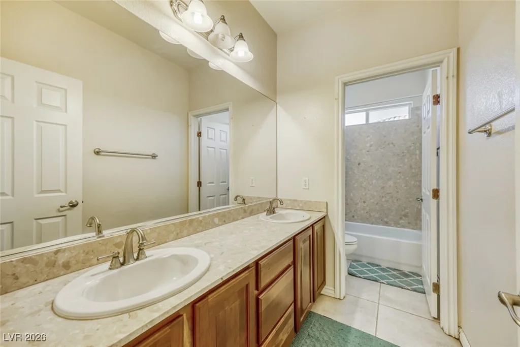 6320 Thunder Blitz, Las Vegas, NV 89131