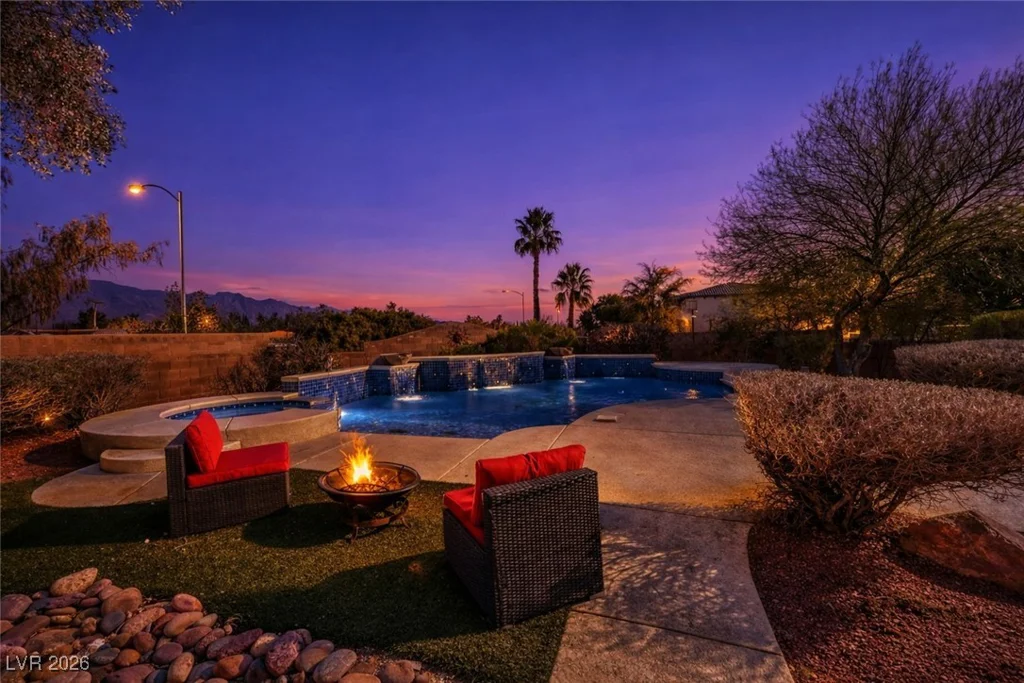 6320 Thunder Blitz, Las Vegas, NV 89131