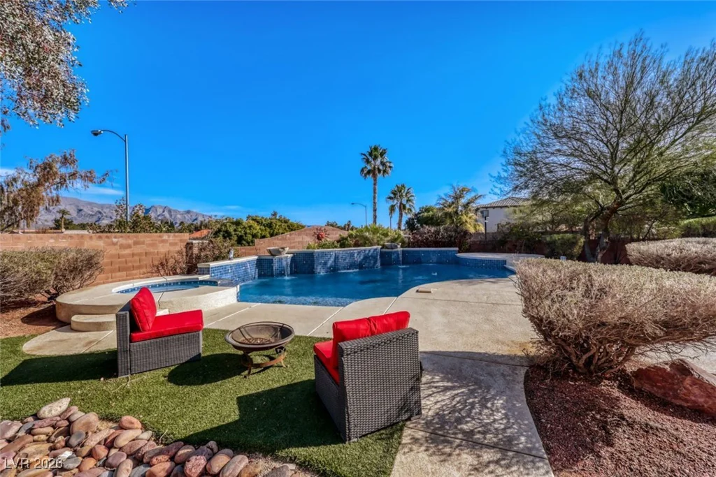 6320 Thunder Blitz, Las Vegas, NV 89131