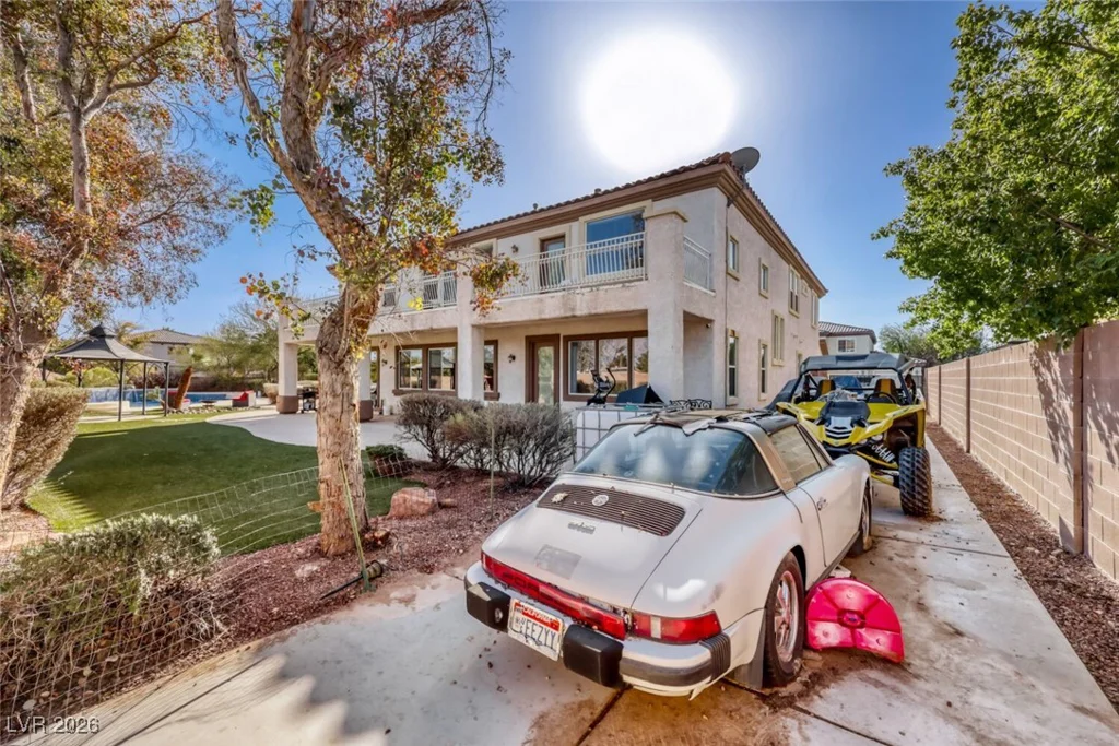 6320 Thunder Blitz, Las Vegas, NV 89131