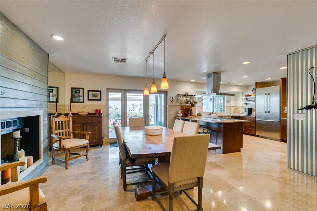341 Simon Bolivar, Henderson, NV 89014