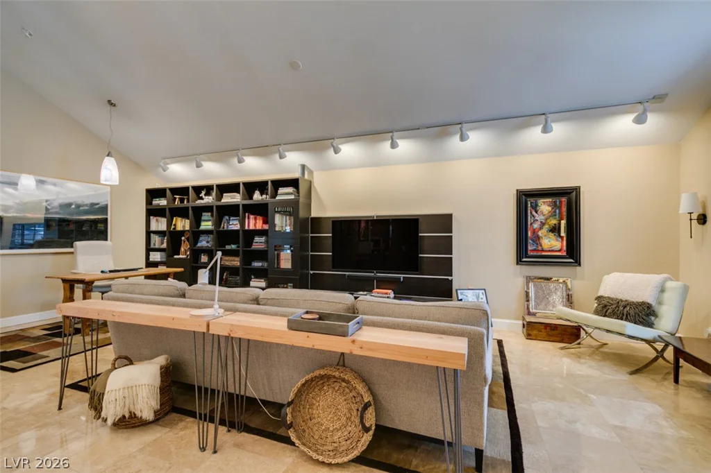 341 Simon Bolivar, Henderson, NV 89014