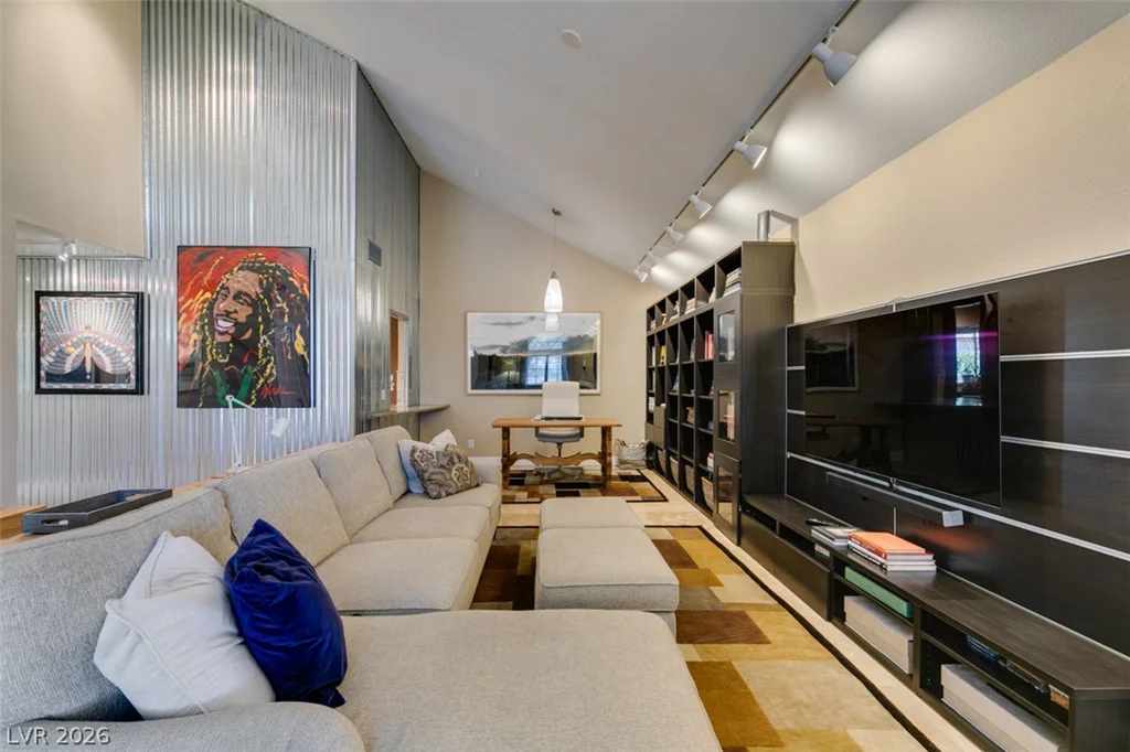 341 Simon Bolivar, Henderson, NV 89014