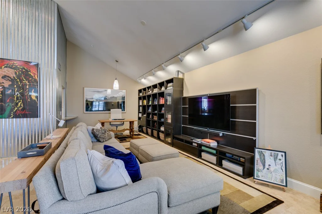 341 Simon Bolivar, Henderson, NV 89014