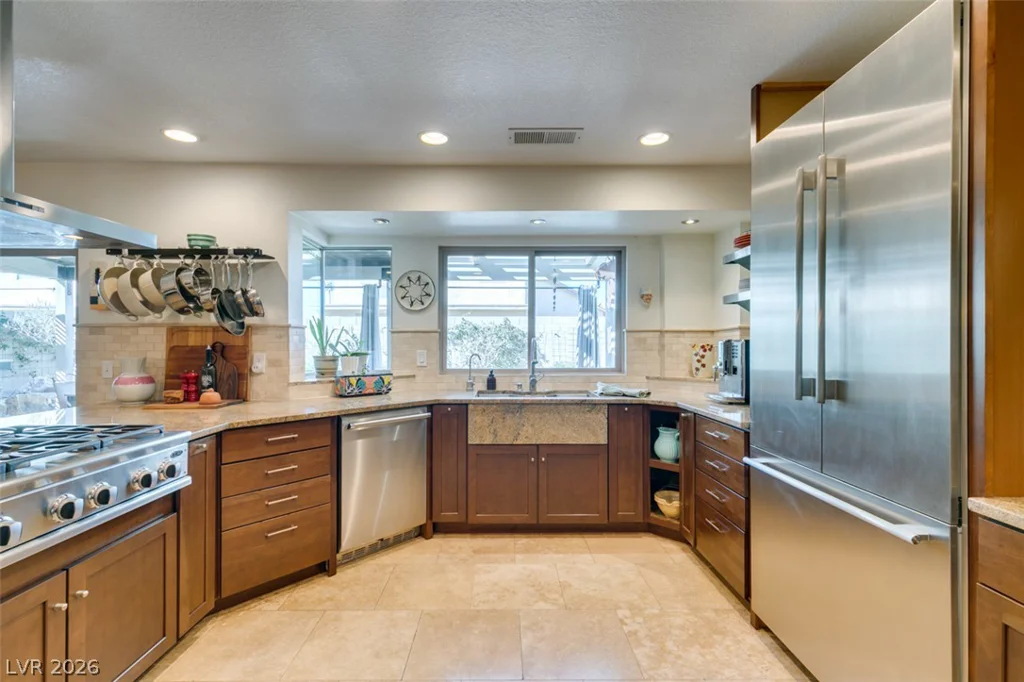 341 Simon Bolivar, Henderson, NV 89014