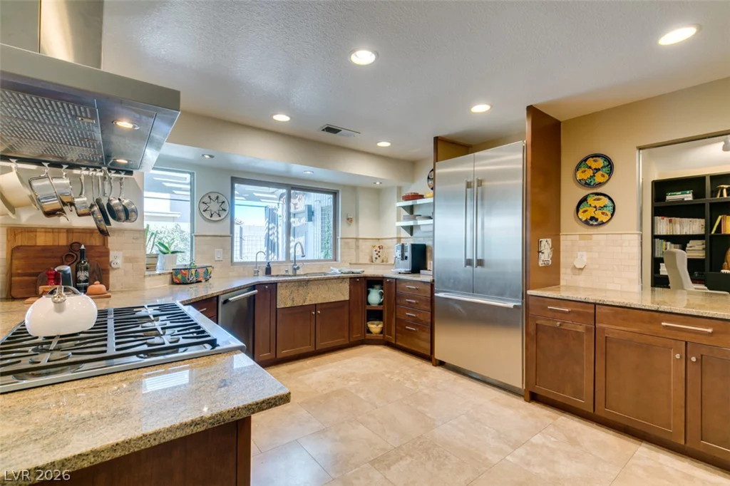 341 Simon Bolivar, Henderson, NV 89014