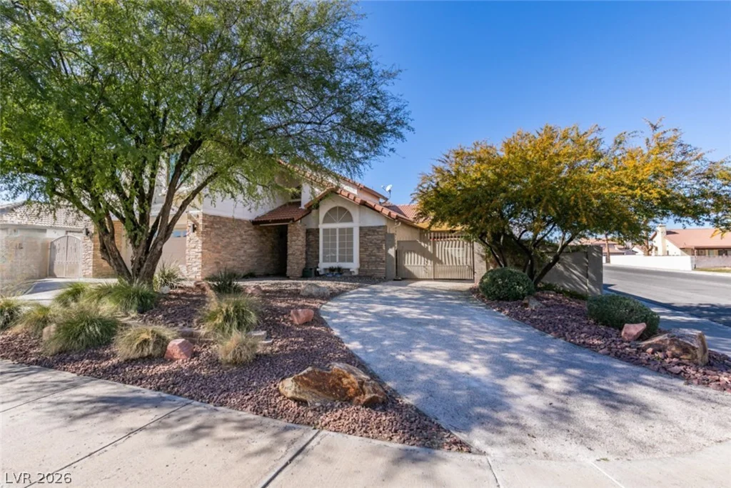 341 Simon Bolivar, Henderson, NV 89014
