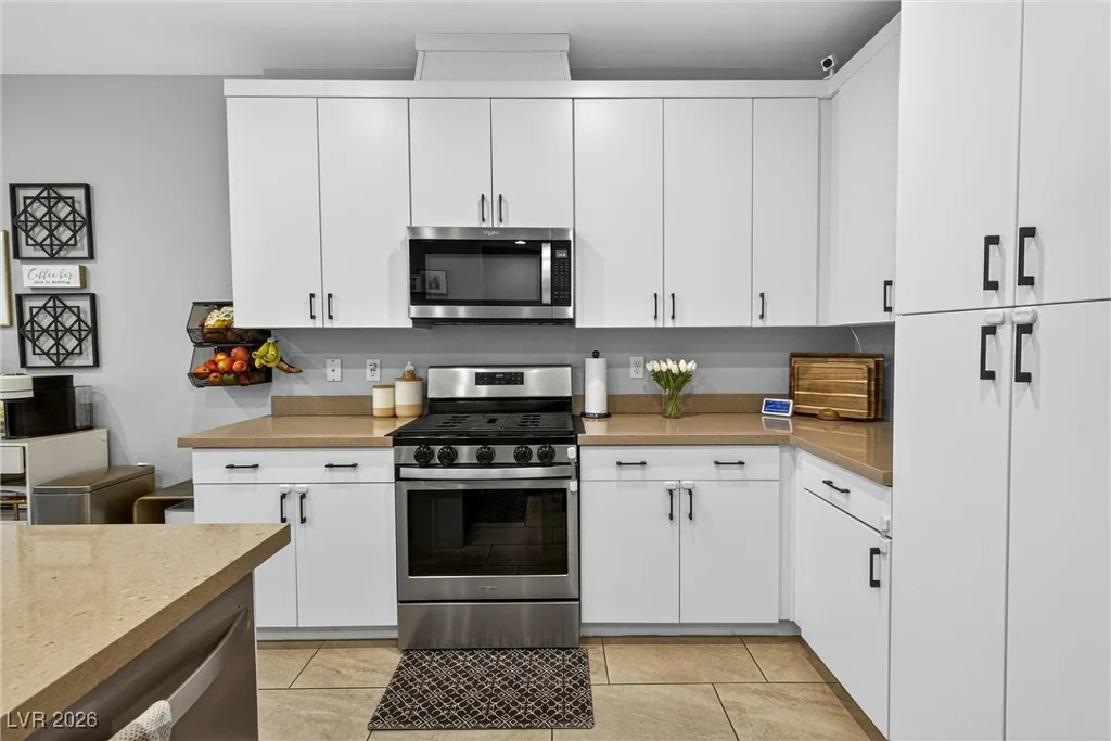 988 Via Panfilo, Henderson, NV 89011
