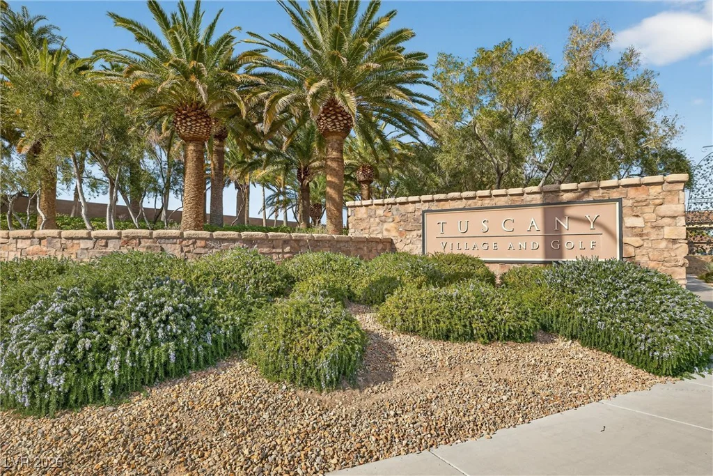 988 Via Panfilo, Henderson, NV 89011
