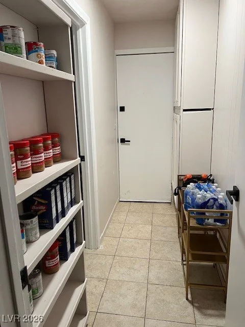 6213 Fairwood, Las Vegas, NV 89107