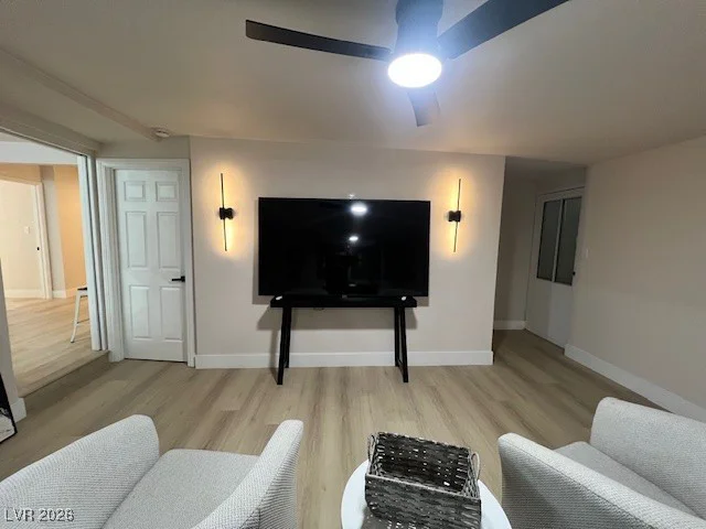 6213 Fairwood, Las Vegas, NV 89107