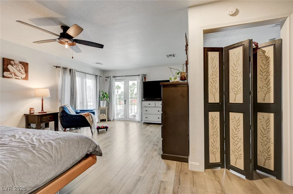 2989 Santa Margarita, Las Vegas, NV 89146