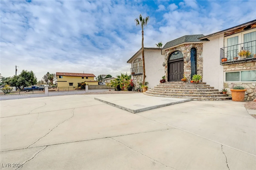 2989 Santa Margarita, Las Vegas, NV 89146