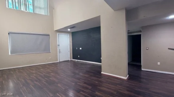4535 Dean Martin, Las Vegas, NV 89103