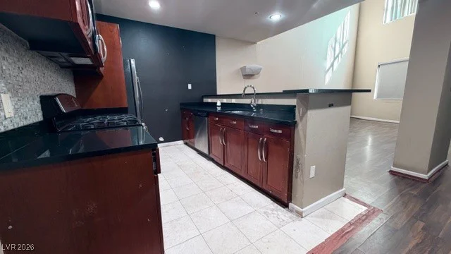 4535 Dean Martin, Las Vegas, NV 89103