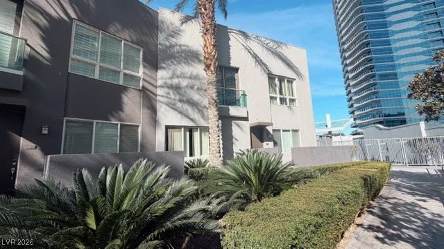 4535 Dean Martin, Las Vegas, NV 89103