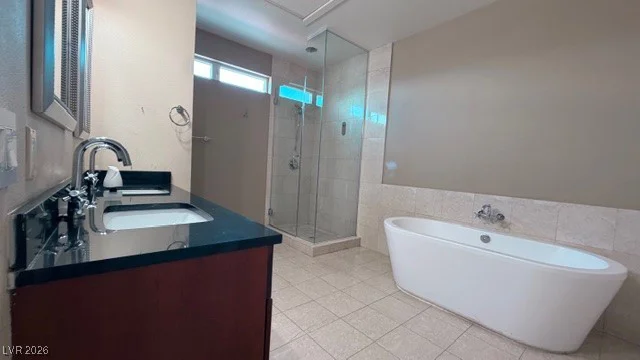 4535 Dean Martin, Las Vegas, NV 89103