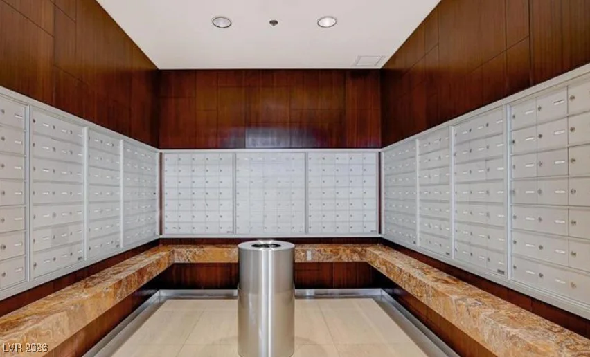 4535 Dean Martin, Las Vegas, NV 89103