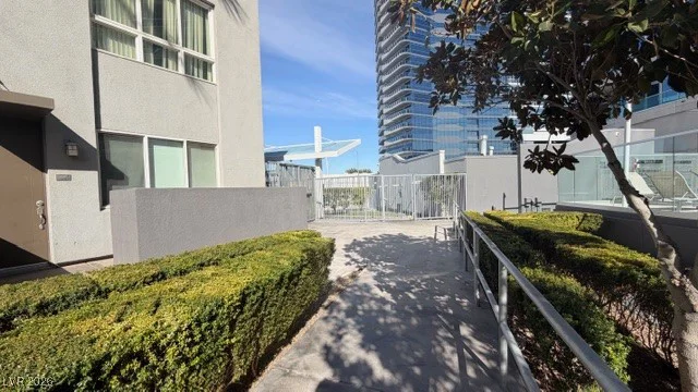 4535 Dean Martin, Las Vegas, NV 89103