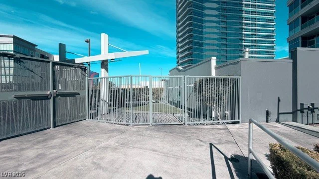 4535 Dean Martin, Las Vegas, NV 89103