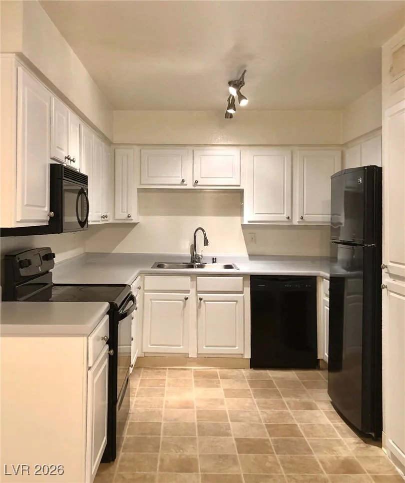 3151 Soaring Gulls, Las Vegas, NV 89128