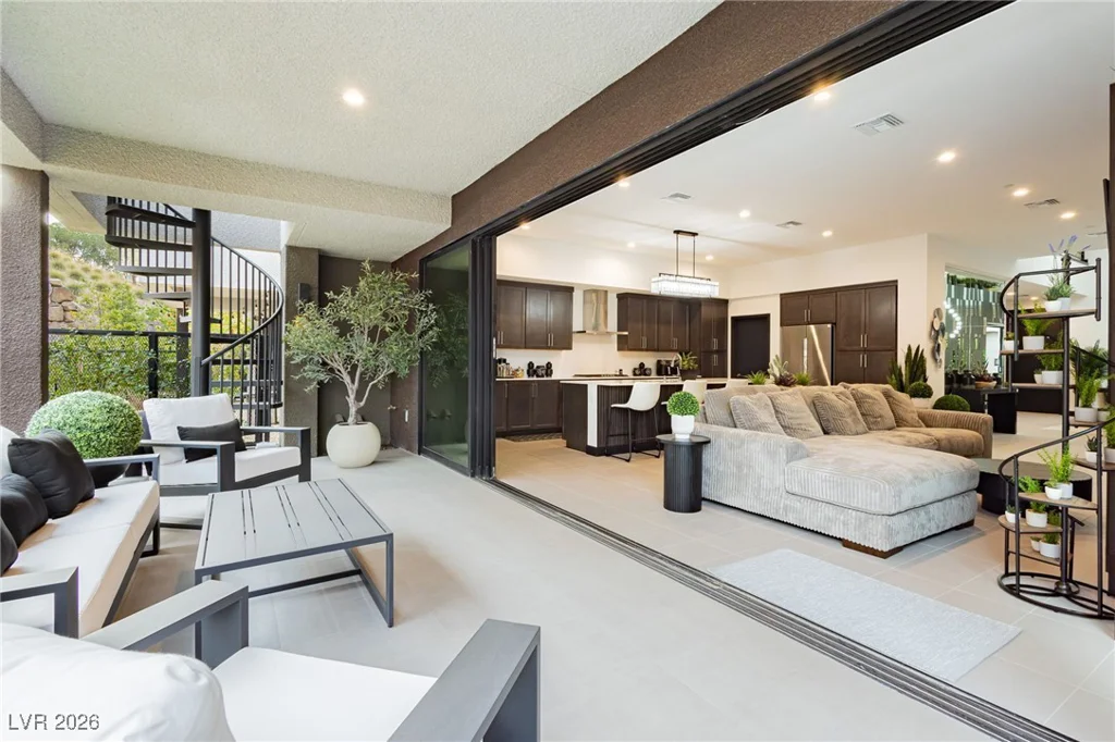 13 Promenade Isle, Henderson, NV 89011