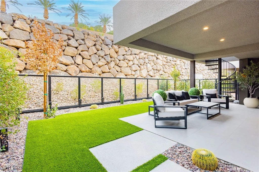 13 Promenade Isle, Henderson, NV 89011