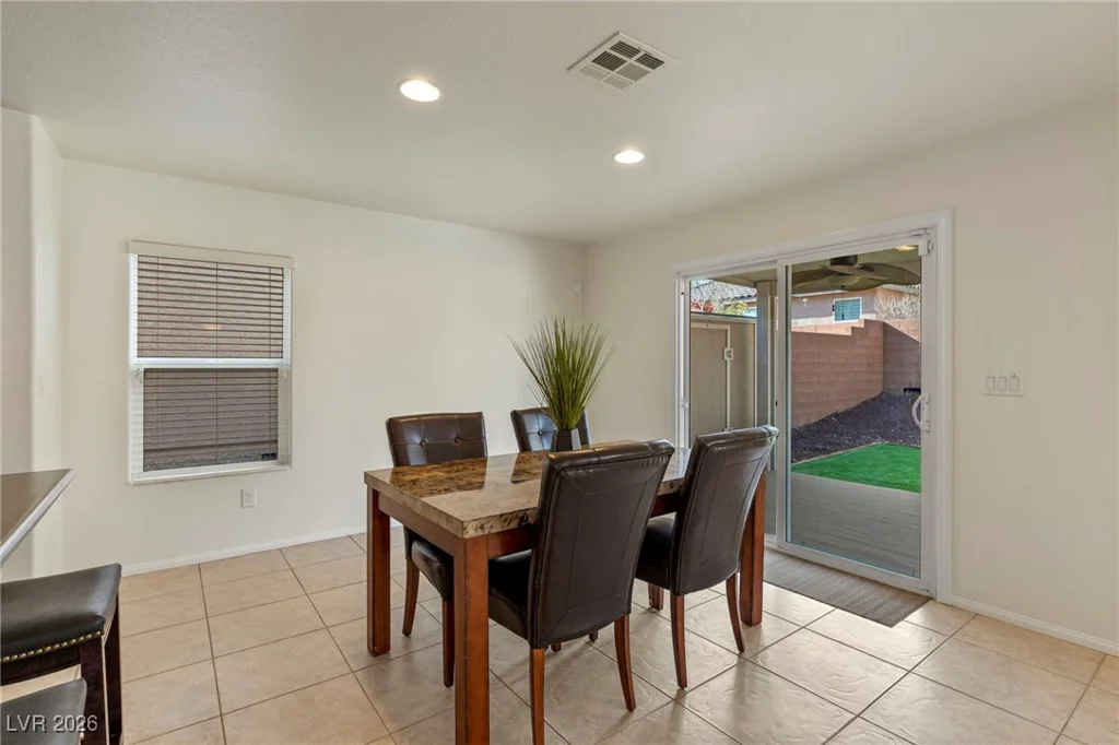 10589 Natural Bridge, Las Vegas, NV 89179