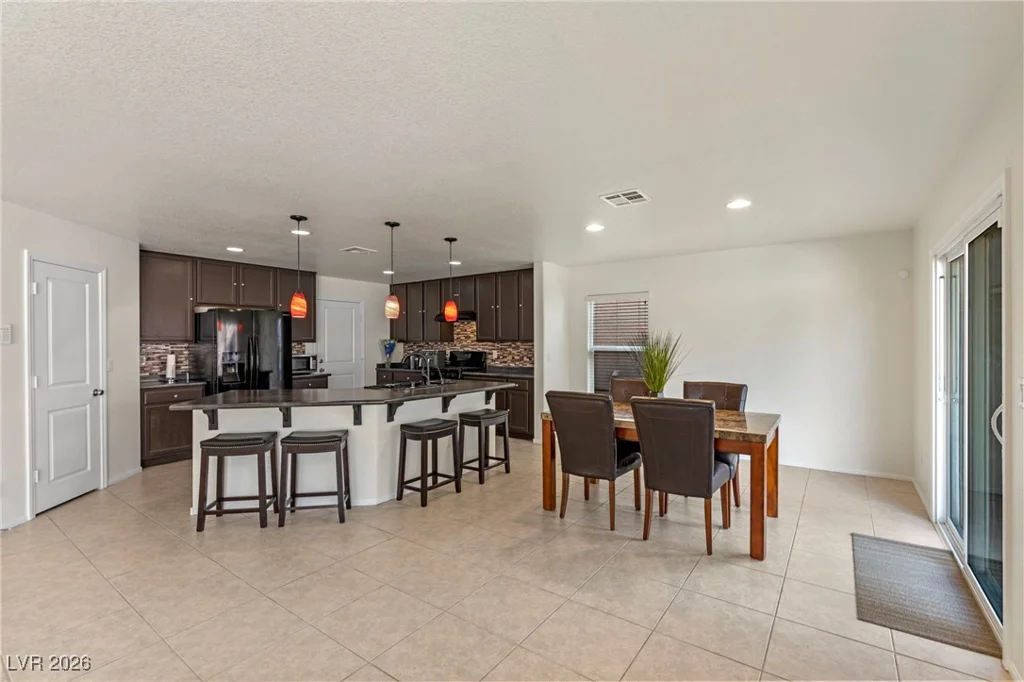 10589 Natural Bridge, Las Vegas, NV 89179