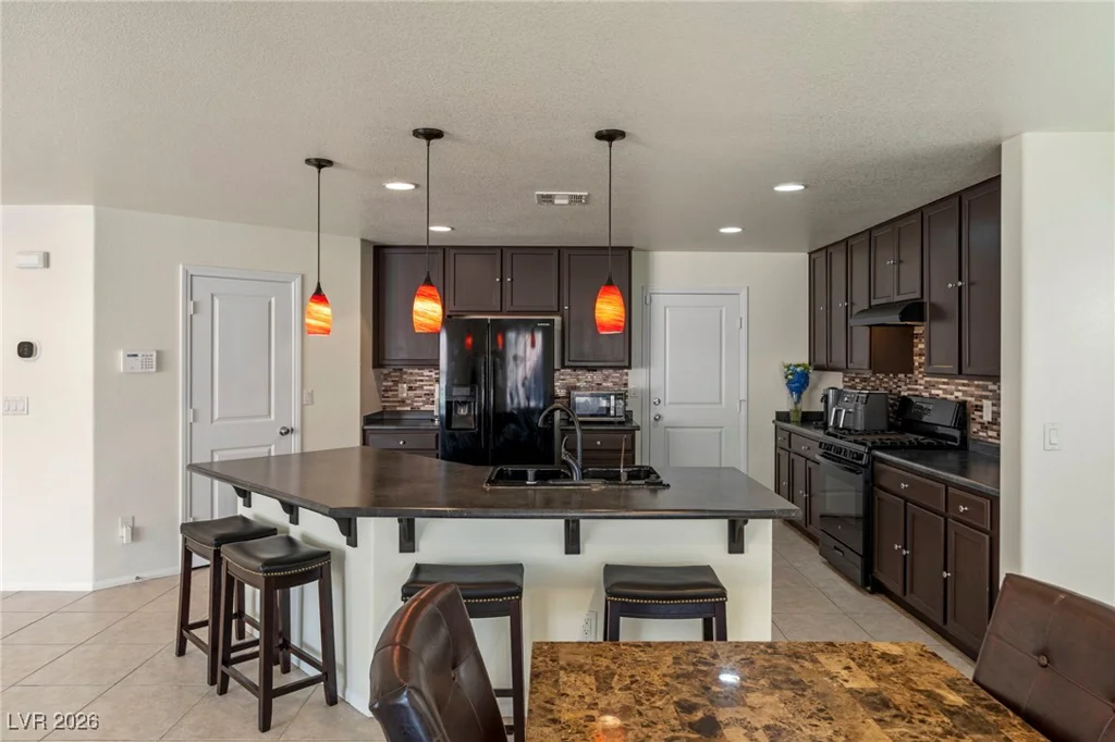 10589 Natural Bridge, Las Vegas, NV 89179