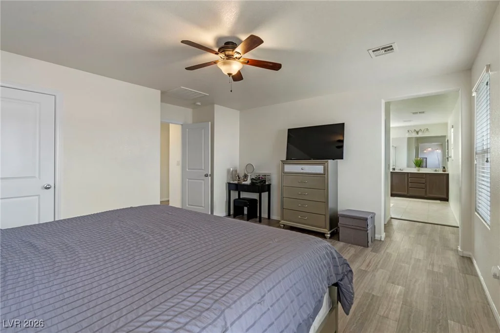 10589 Natural Bridge, Las Vegas, NV 89179