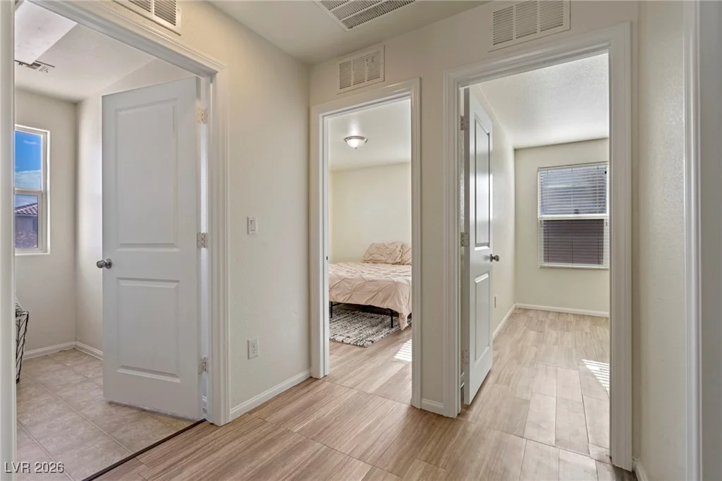10589 Natural Bridge, Las Vegas, NV 89179