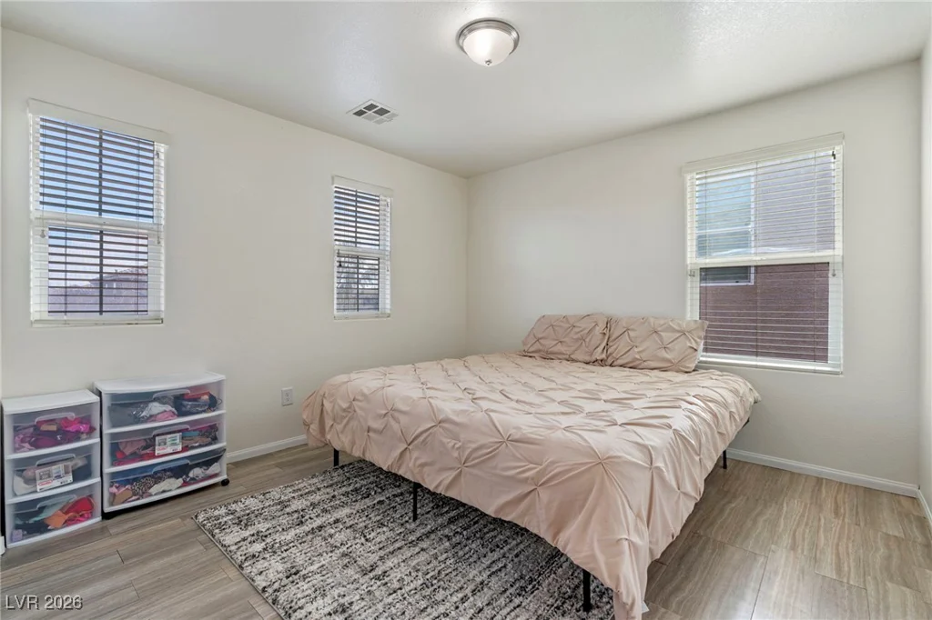 10589 Natural Bridge, Las Vegas, NV 89179