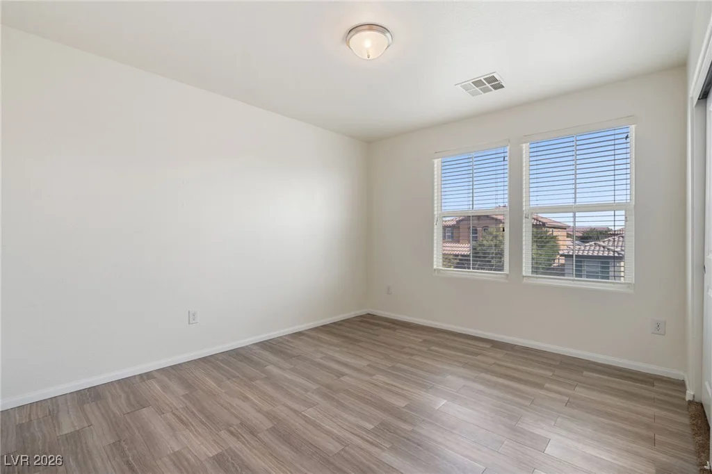 10589 Natural Bridge, Las Vegas, NV 89179