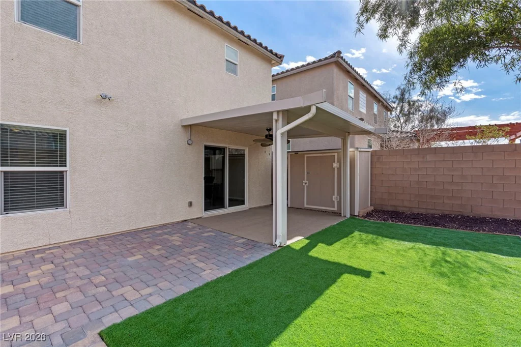 10589 Natural Bridge, Las Vegas, NV 89179