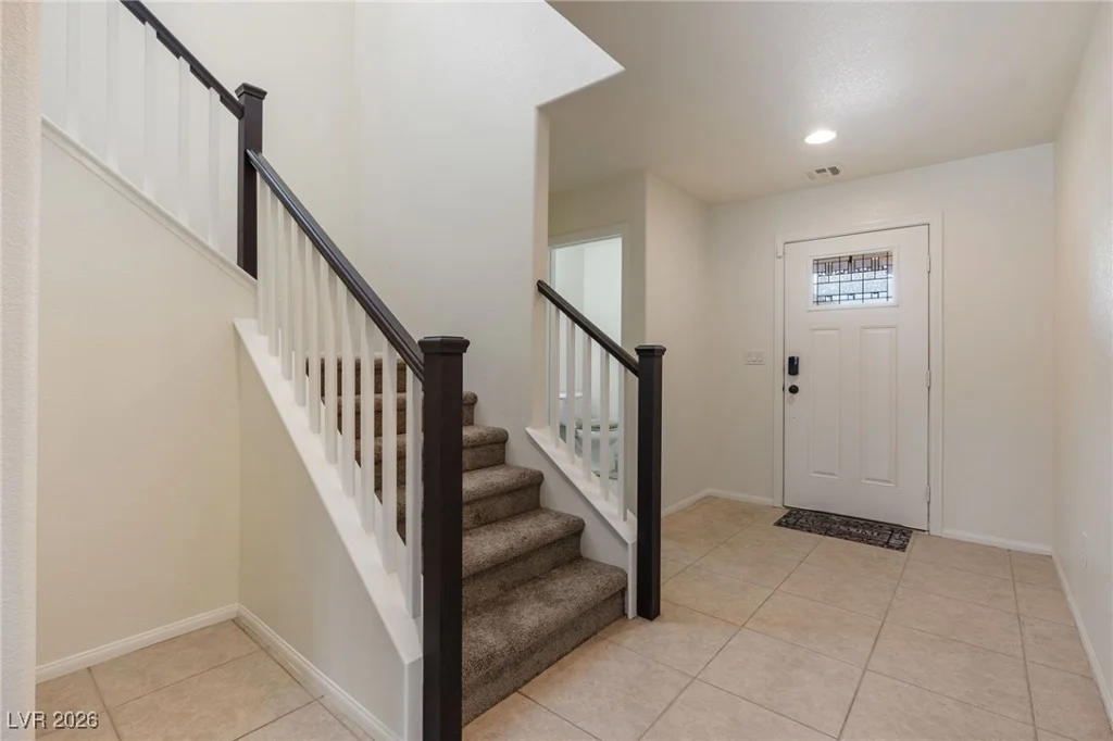 10589 Natural Bridge, Las Vegas, NV 89179