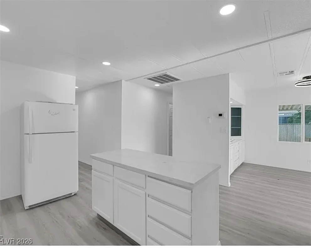 332 Sir Jeffery, Las Vegas, NV 89110