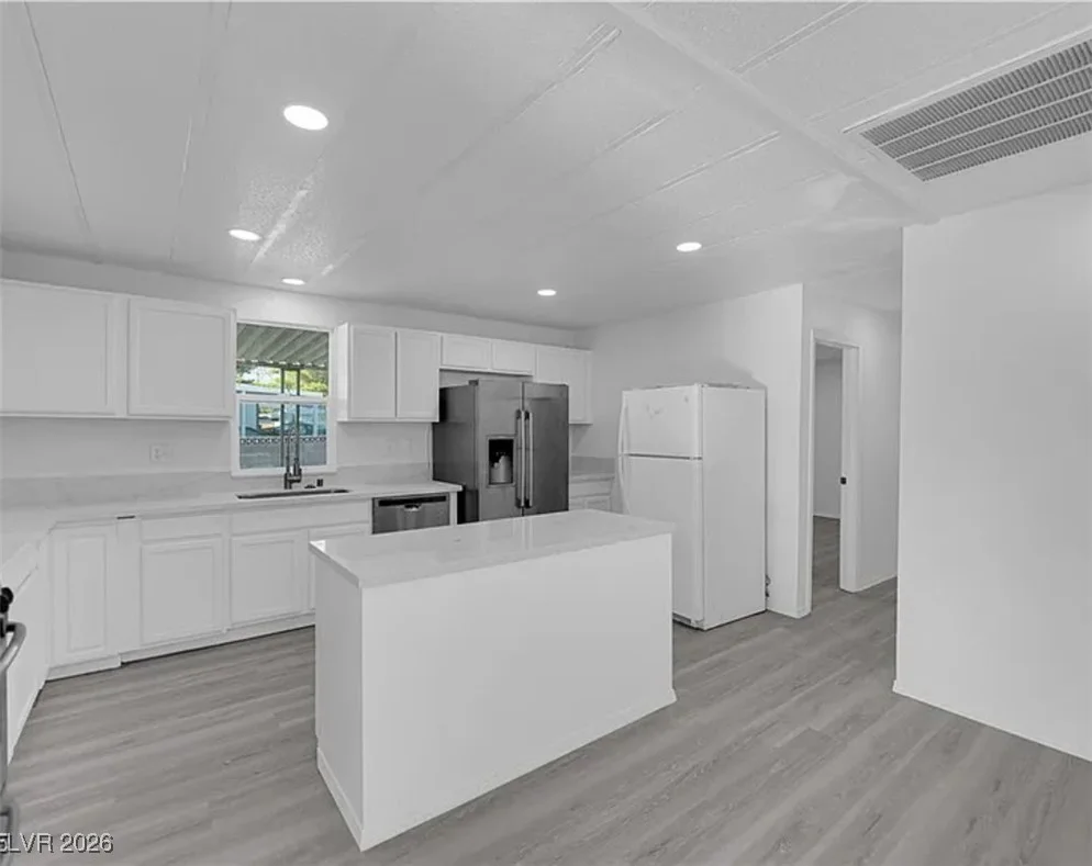 332 Sir Jeffery, Las Vegas, NV 89110