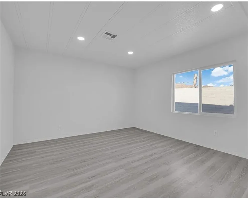 332 Sir Jeffery, Las Vegas, NV 89110